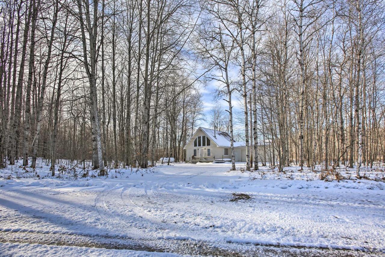 Lakes Of The North Home On Snowmobile And Atv Trail! Mancelona Eksteriør bilde